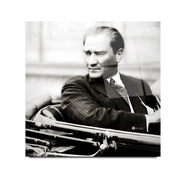 Atatürk Cam Tablo