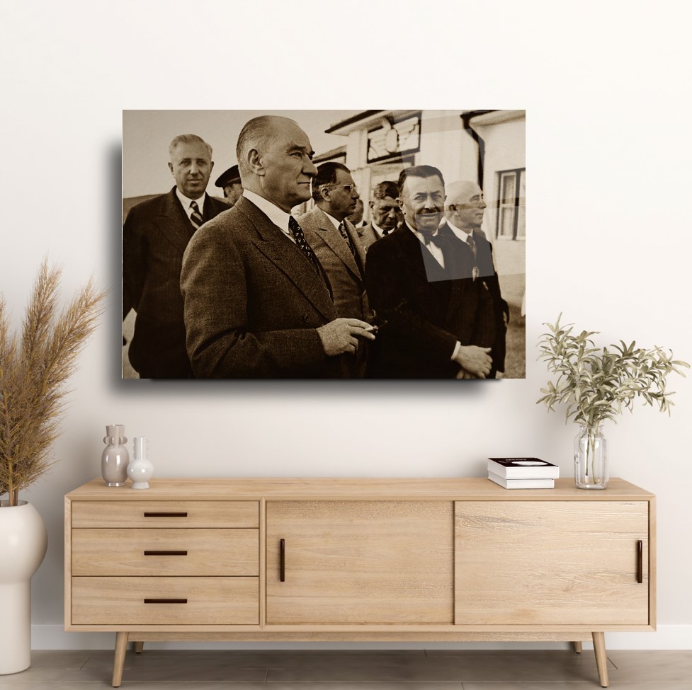 Atatürk Cam Tablo