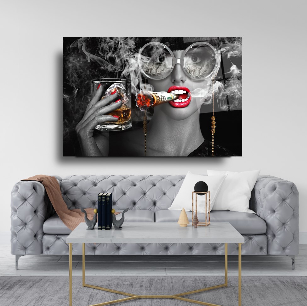 Sigara Para Kadın Cam Tablo